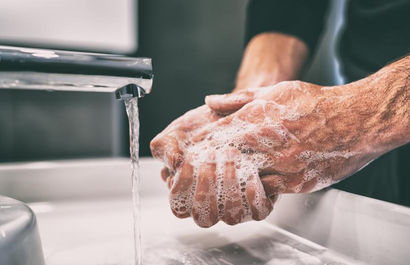 Es importante lavarnos las manos con frecuencia, por al menos 20 segundos cada vez.