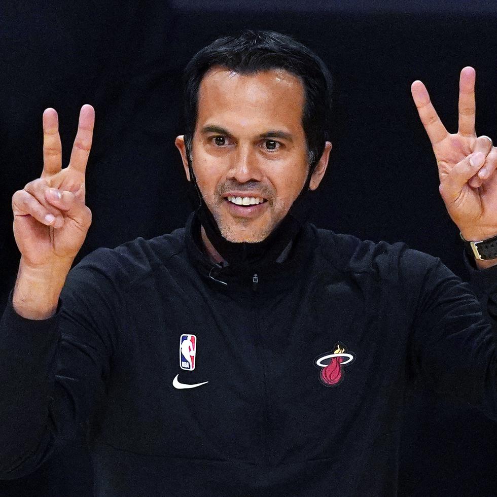 El dirigente del Heat Erik Spoelstra suma seis finales con el Heat de Miami, ganando dos.