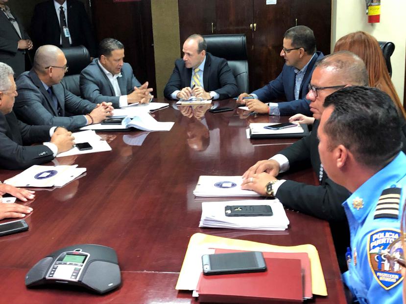 El nuevo secretario del DSP, Elmer Román, reunido con el alto mando de la Policía de Puerto Rico el miércoles, 24 de abril de 2019. (Alex Figueroa Cancel)