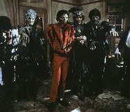 Fotograma de archivo del video clip "Thriller", del cantante Michael Jackson, que se estrenó el día 1 de diciembre de 1982. EFE/SIPA
