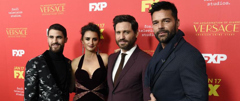 Los actores Darren Criss, Penelope Cruz, Edgar Ramirez  y Ricky Martin protagonizan la serie (AP/Chris Pizzello).