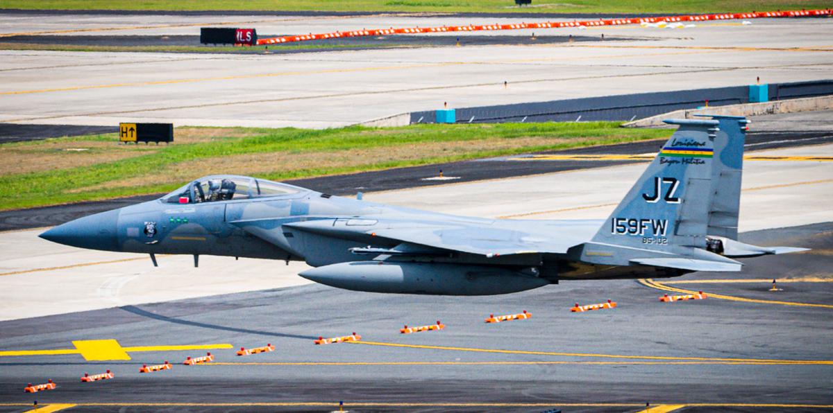 No es Top Gun: un escuadron de F-15 entrena sobre los cielos de San Juan