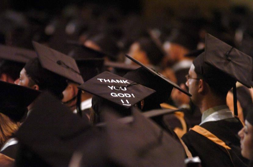 Unos 5,800 estudiantes habían completado ya sus solicitudes de graduación para este semestre académico. (GFR Media)