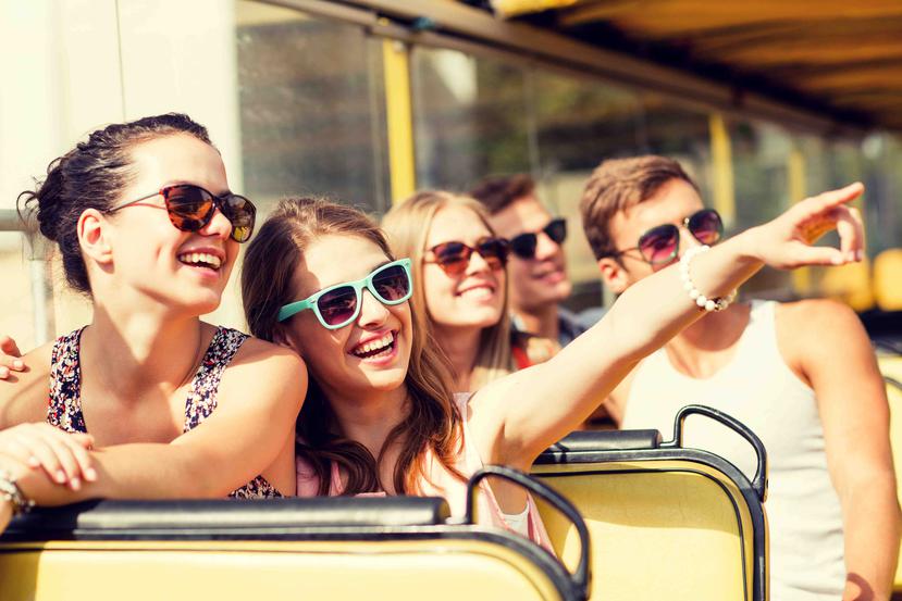 Puedes conocer nuevas personas durante tu viaje. (Foto: Shutterstock.com)