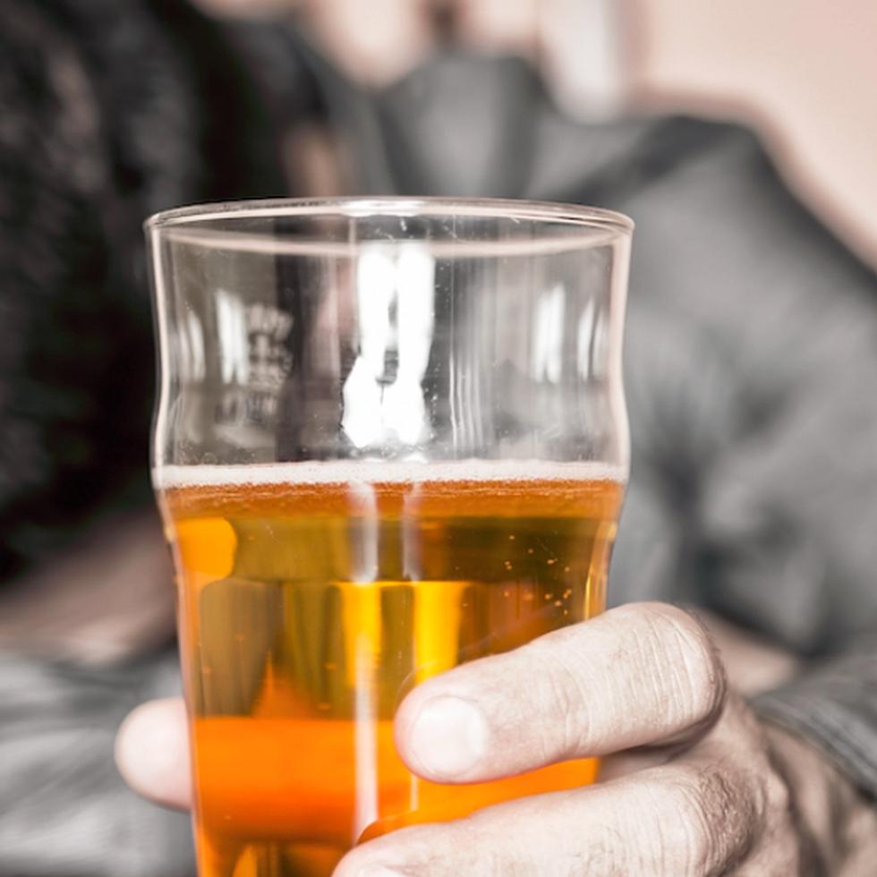 Los primeros efectos del consumo del alcohol comienzan a sentirse pasada media hora de la ingesta.