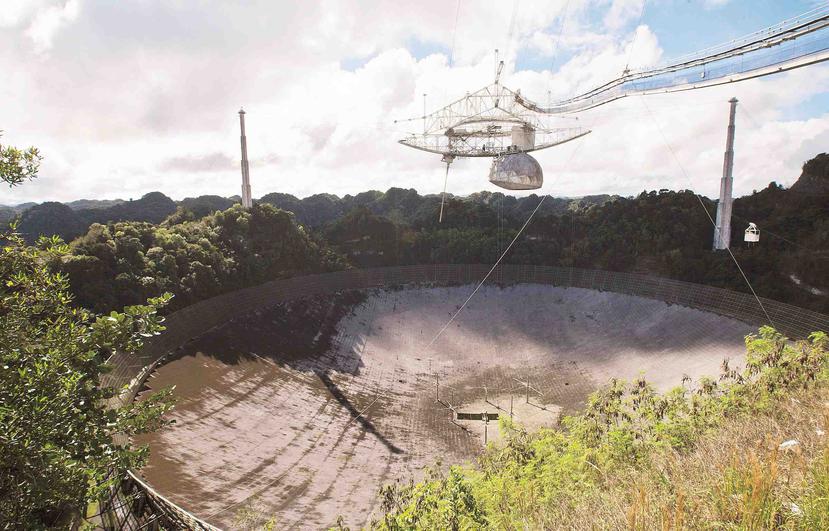 El radiotelescopio de Arecibo tiene el radar más poderoso del mundo para estudiar los asteroides. (Archivo/ GFR Media)