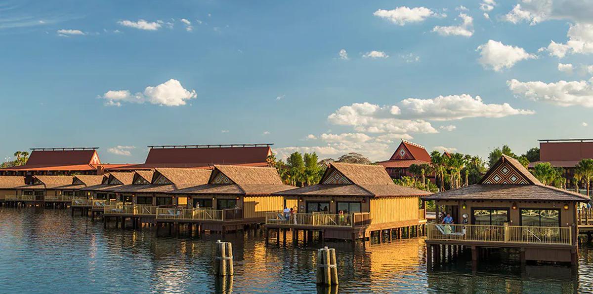 Polynesian Village se inauguró en 2015 y es parte de la propiedad compartida del Disney Vacation Club, pero sus cabañas se pueden alquilar por personas que no son miembros.