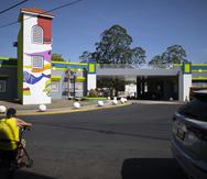 El martes, Giovanny Santiago Monje fue ultimado frente a la terminal de carros públicos de Vega Alta, en medio de una balacera cometida por personas que acechaban a otro individuo.