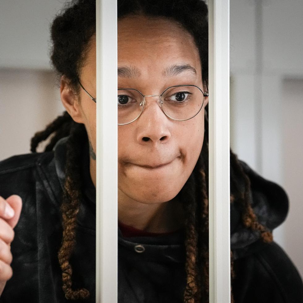 La jugadora de la WNBA y medallista de oro Brittney Griner en una foto de archivo mientras estuvo en un centro de detención en Rusia.