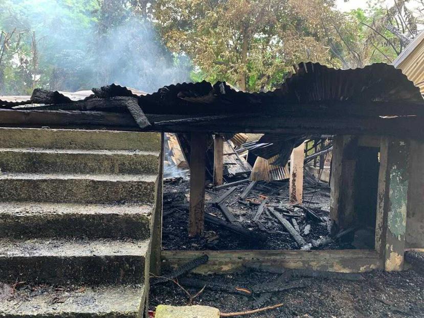 Casa Klumb en UPR, Río Piedras, tras incendio en la noche del 10 de noviembre de 2020.