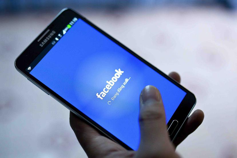 Facebook, con sede en Menlo Park, California, también es dueña de Instagram y WhatsApp. (Archivo)