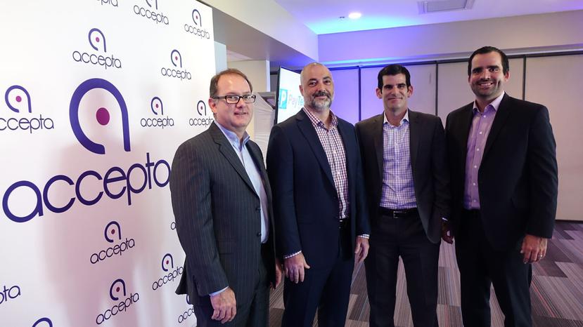 En la foto aparece el equipo de ejecutivos de Accepta desde la izquierda: Luis Cabrera; Cándido Alfonso, presidente y CEO; José Otero, y Rodolfo Sánchez. (Suministrada)