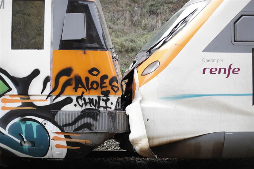 El choque entre dos trenes en España provocó múltiples personas heridas.