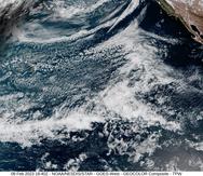 Imagen visible (GeoColor) del satélite GOES-West que muestra el área del Pacífico tropical, donde ocurren los fenómenos La Niña y El Niño.