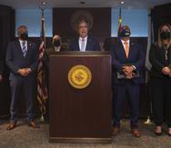 El subjefe de la Fiscalía federal, Héctor Ramírez (al centro), describió la ganga como “una de las más violentas que ha operado en Puerto Rico”.