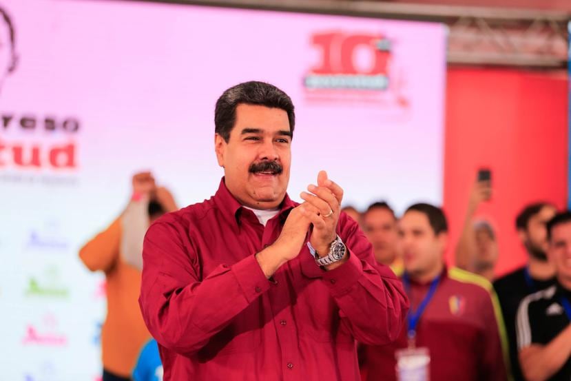 Nicolás Maduro viajó a China en busca de oxígeno para su plan económico. (EFE).

