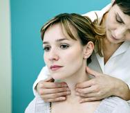 El cáncer de tiroides es más frecuente en mujeres jóvenes. (Shutterstock)