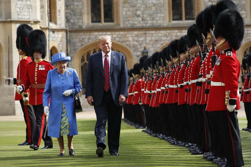 En julio del año pasado Trump visitó Inglaterra donde la reina Elizabeth II lo recibió en el palacio de Windsor. (Foto: Archivo)