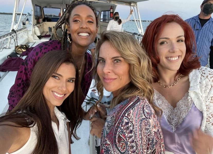 Protagonistas de la serie original “Armas de Mujer”, de NBC Universal Peacock, con las actrices Roselyn Sánchez, Jeimy Osorio, Kate del Castillo y Sylvia Sáenz.