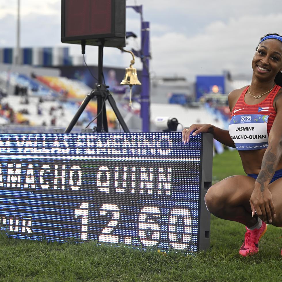 Jasmine Camacho-Quinn se estrenó con una victoria en los Juegos Centroamericanos y del Caribe San Salvador 2023 y estableció un récord para esa justa con 12.60 segundos.