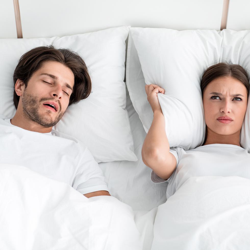 Los ronquidos podrían provocar problemas de sueño en aquellos que lo escuchan por las noches.
