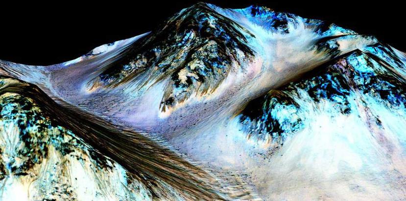 Es "muy probable que haya vida en algún lugar de la corteza de Marte" en forma de "microbios", dijo uno de los investigadores. (NASA)