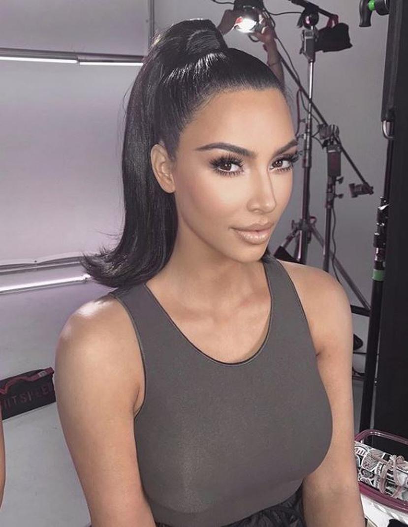 Kim Kardashian anunció esta semana la venta de parte de las acciones de su compañía de belleza. (Foto: Archivo)