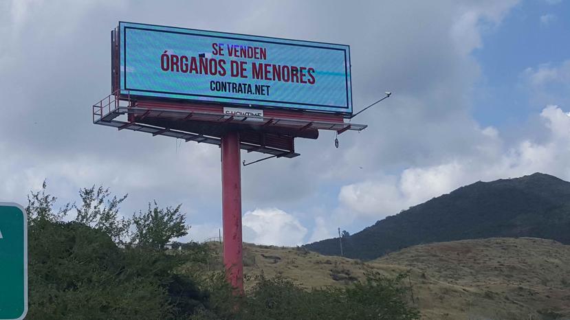Los mensajes son desplegados en un billboard de la Pr-52 en Juana Díaz.