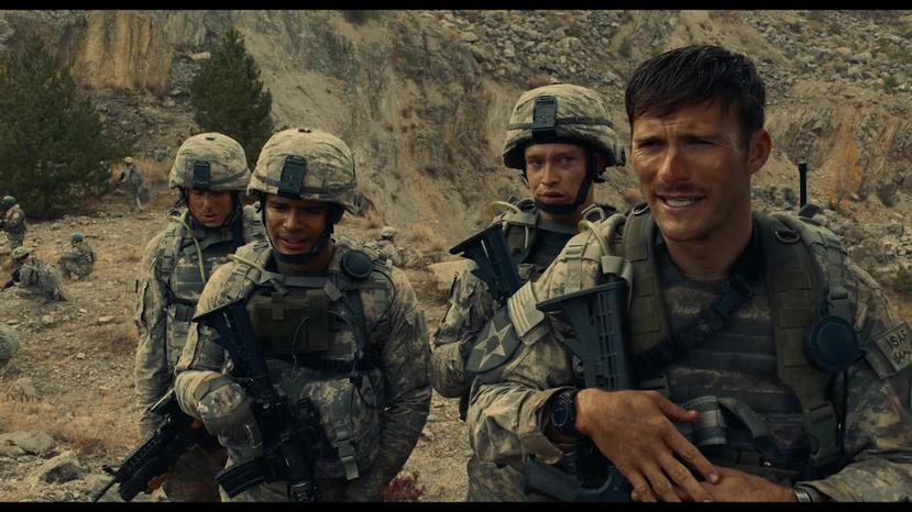 La película "The Outpost" , estrenada en 2020, muestra la historia de la vida real donde un grupo de soldados estadounidenses en un campamento en Afganistán se defienden de un ataque realizado por los talibanes.