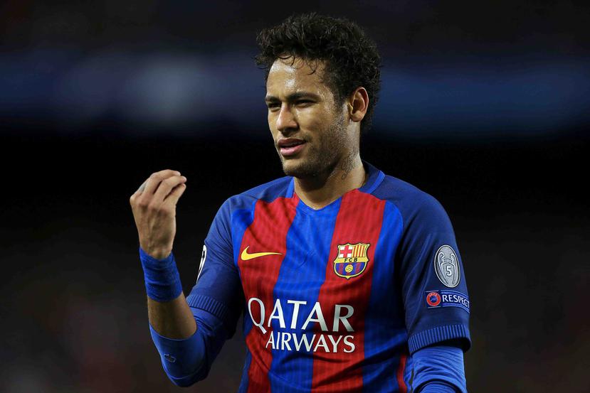 Neymar renovó contrato con el Barcelona el pasado mes de octubre, y en ese acuerdo se fijó la cláusula de rescisión que tendría que pagar el PSG. (Agencia EFE)