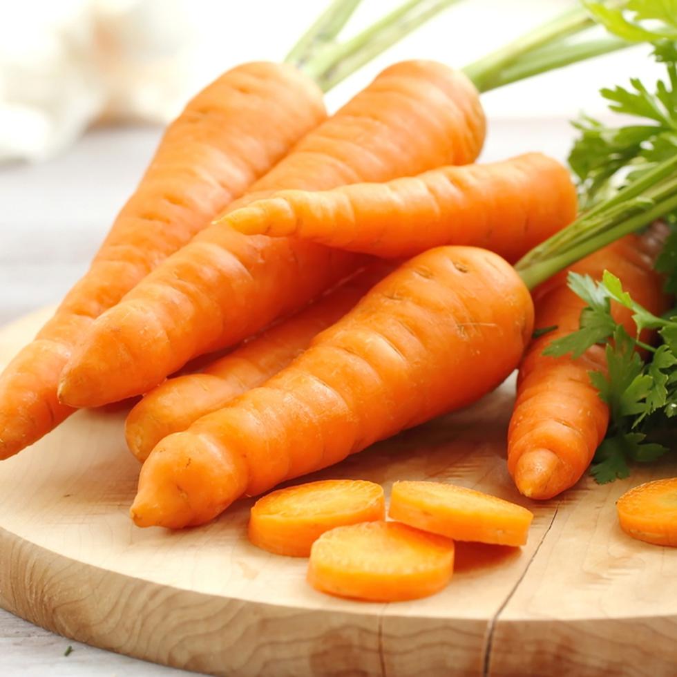 El jugo de zanahoria ha demostrado tener múltiples beneficios para la salud.