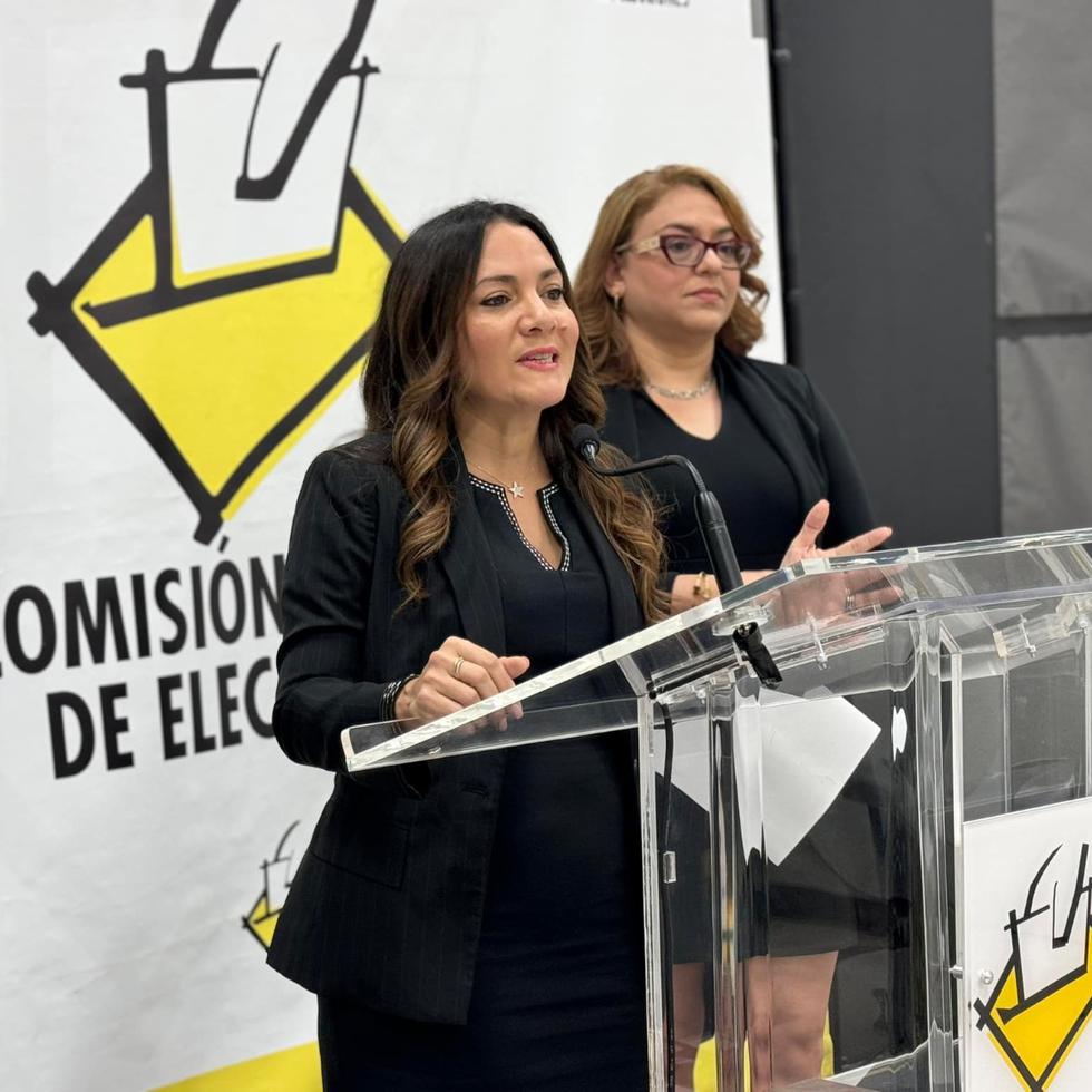 La comisionada electoral del Partido Nuevo Progresista, Vanessa Santo Domingo, anunció la apertura del proceso para solicitar voto adelantado y voto ausente.