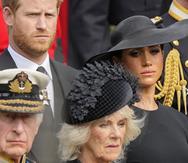 El rey Charles III y Camilla en una misma imagen con el príncipe Harry y Meghan durante el funeral de la reina Elizabeth II.