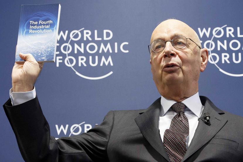 El fundador y presidente del Foro Económico Mundial (WEF por sus siglas en inglés), el alemán Klaus Schwab, presenta el programa para el próximo Foro Económico Mundial de Davos. (EFE)