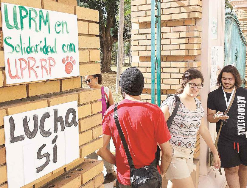 La demanda se radicó como respuesta al paro que comenzaron los estudiantes del recinto de Río Piedras el pasado martes.
