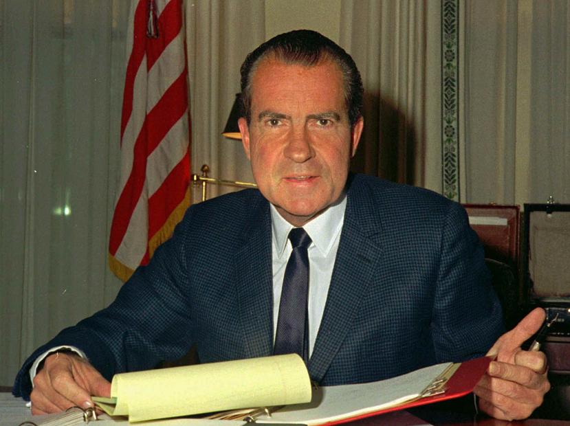 Aunque varios presidentes grabaron conversaciones en secreto sin ningún problema, con el que se vincula más esta práctica es con el presidente Richard Nixon. (AP)