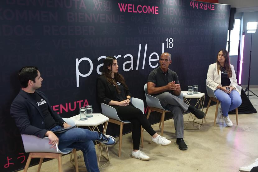 Parte del equipo de Parallel18 lideró la sesión informativa en formato virtual.
