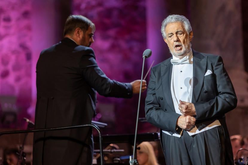 Imagen de archivo del tenor Placido Domingo durante su actuación el pasado mes de septiembre en el teatro romano de Mérida. EFE / Jero Morales.
