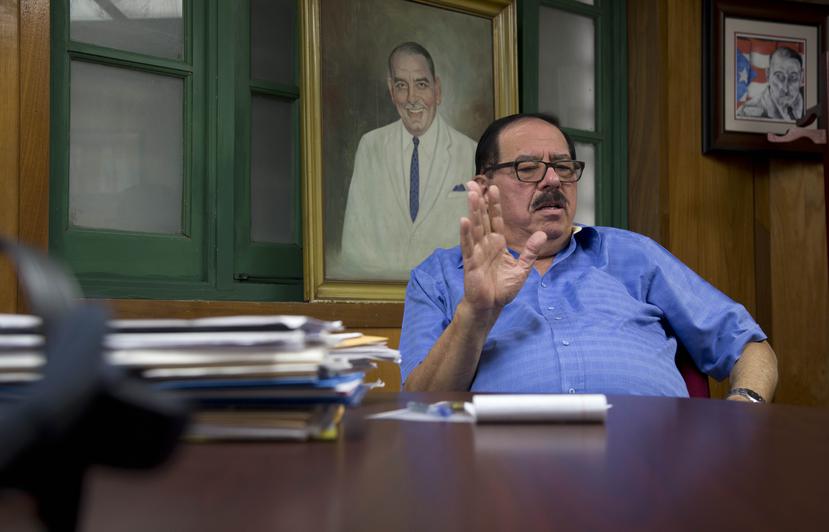En la foto, el vicealcalde de Mayagüez, Heriberto Acevedo Ruiz, quien renunció a su cargo efectivo el 15 de julio. También salió del ayuntamiento, el director de Recursos Humanos, Samuel González.