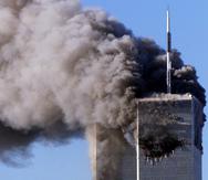 Aviones secuestrados por yihadistas se estrellaron contra las Torres Gemelas en Nueva York, el 11 de septiembre de 2001, y las derribaron.