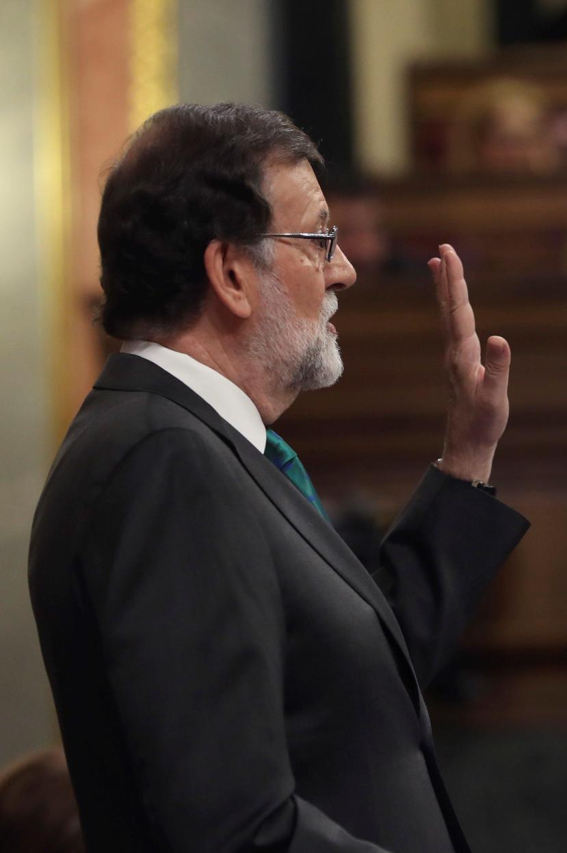 Mariano Rajoy se enfrenta una moción de censura propiciada por un escándalo de corrupción en el seno de su partido (EFE).