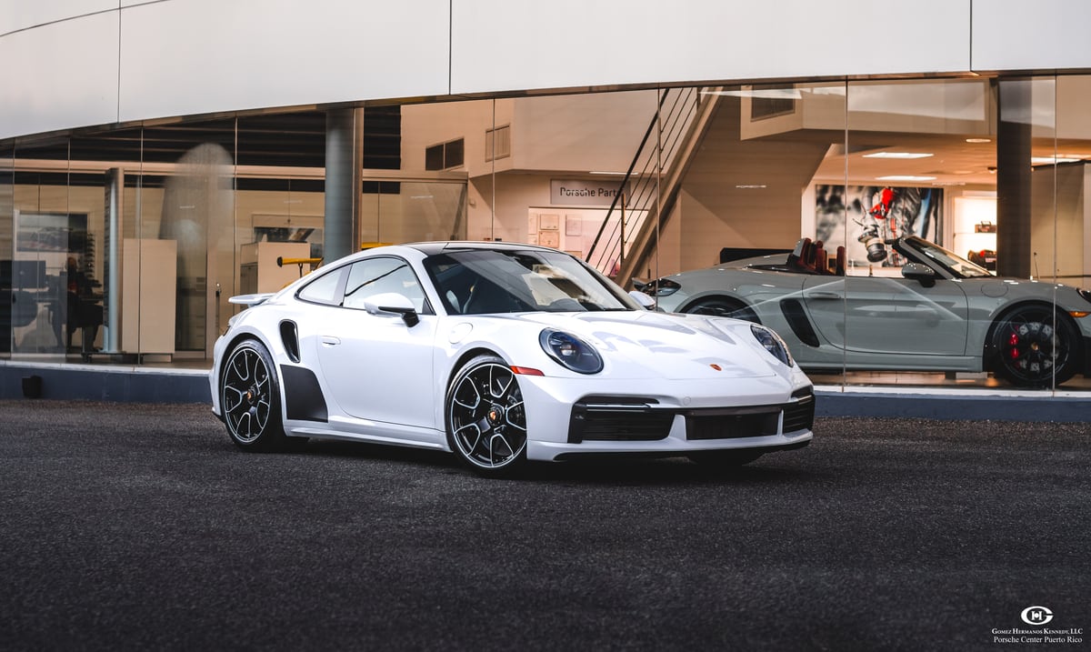 Porsche presents in the island the new 911 Turbo