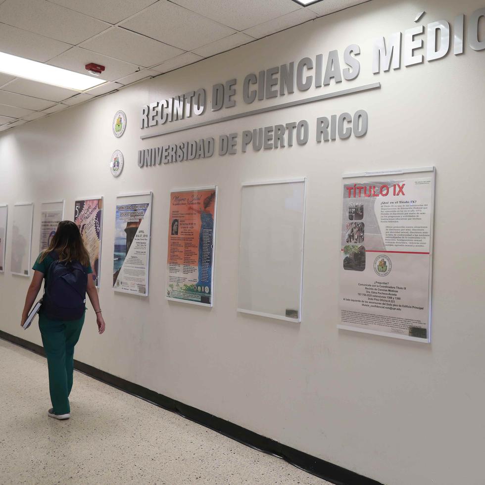En la comunicación escrita a la la comunidad universitaria de Ciencias Médicas, no se detallaron las razones para la salida de Agustín Rodríguez González, quien dirigía la Escuela de Medicina desde 2018.