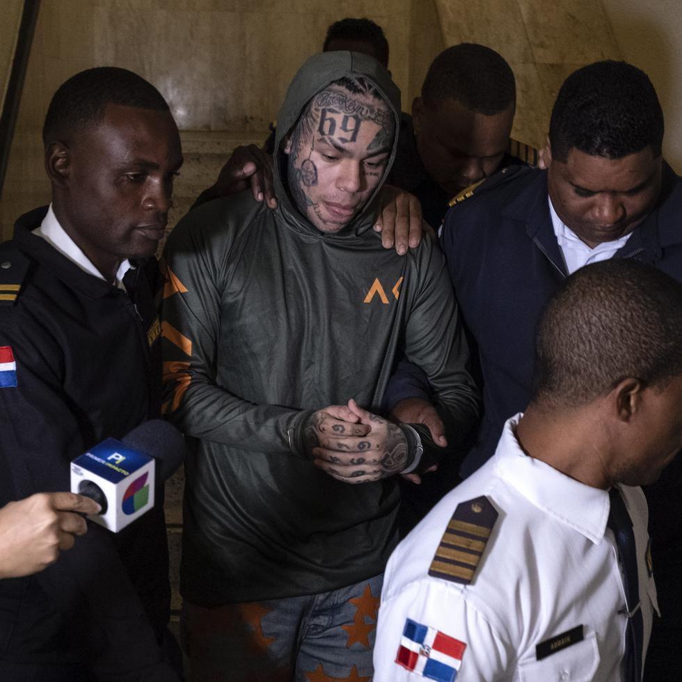 El rapero Tekashi 6ix9ine fue arestado en la República Dominicana.