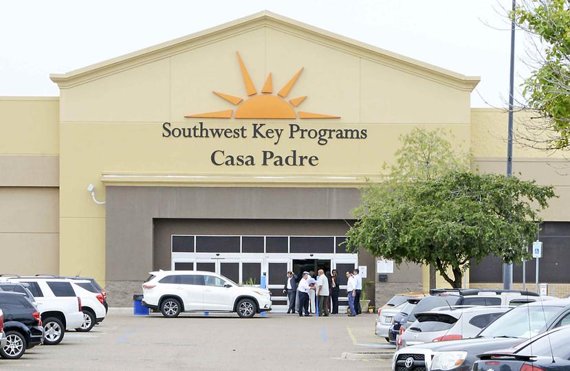 Imagen de la Casa Padre de la organización Southwest Key Programs, un albergue para inmigrantes en Estados Unidos. (AP)