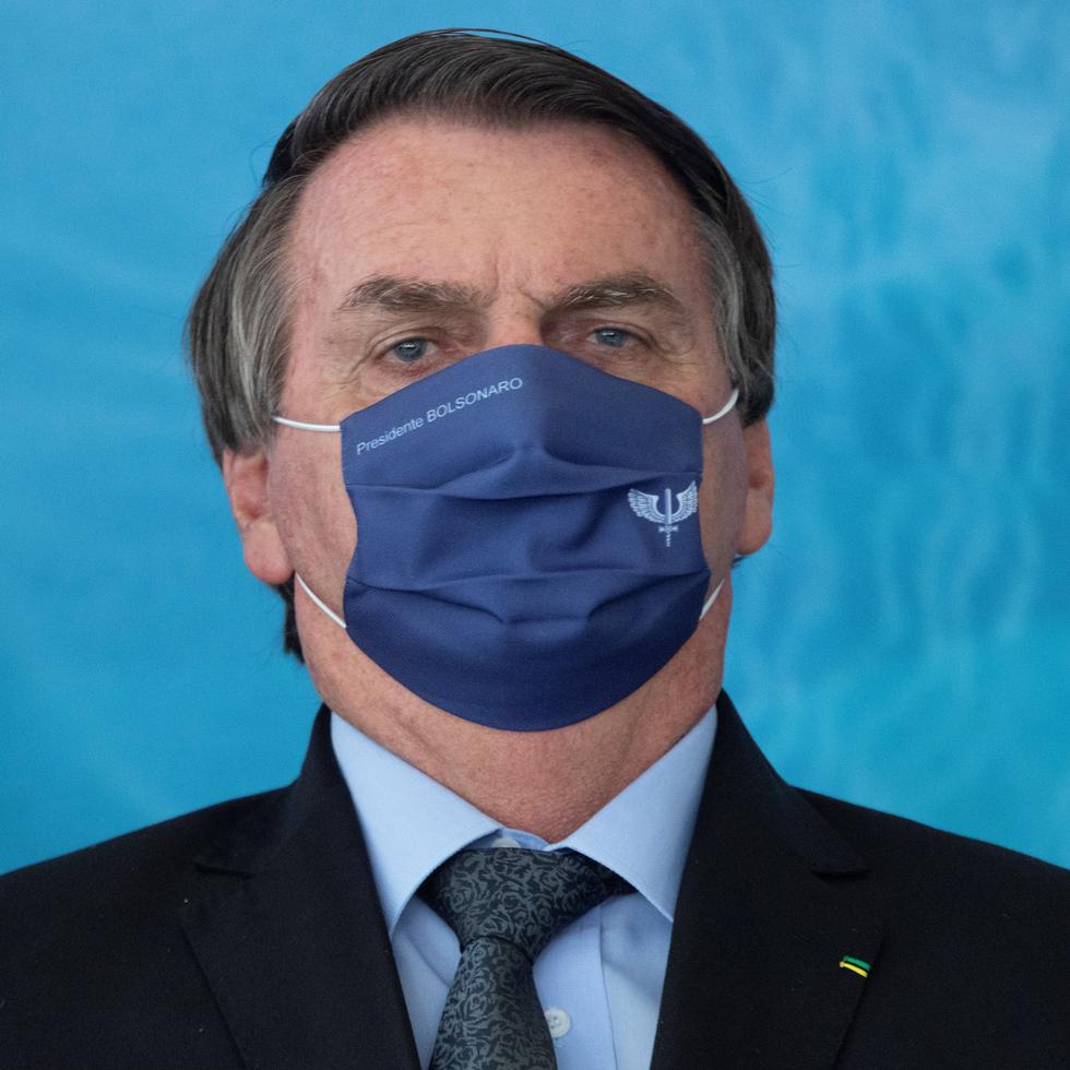 Tras lanzarse la operación, Bolsonaro negó enfáticamente haberse inmunizado contra la COVID y haber falsificado los datos del certificado de vacunación.