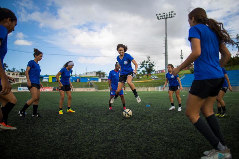 Las jugadoras de la Selección entrenaron en el Bayamón Soccer Complex de cara al importante compromiso. Como preparación, foguearon con varios equipos de la isla.