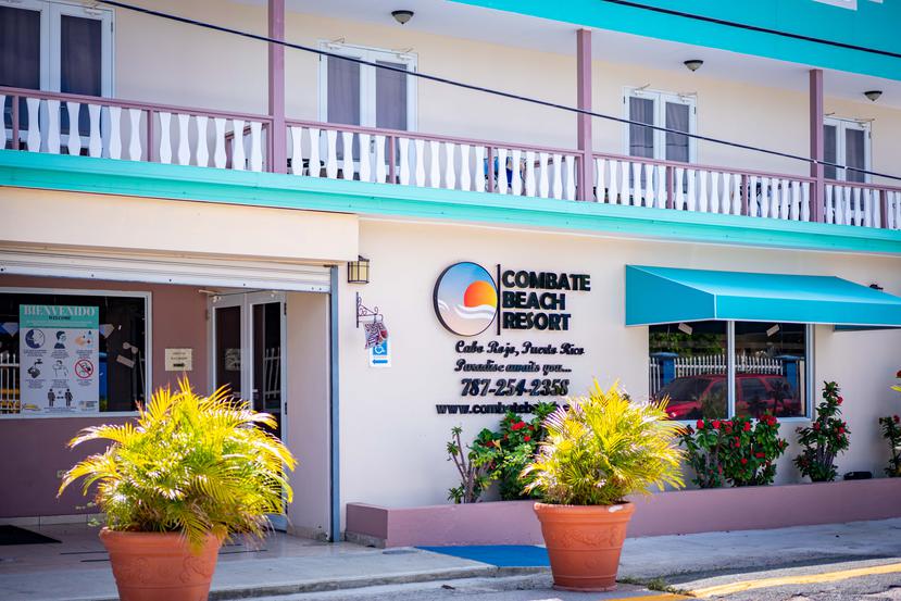 Combate Beach Resort ofrece muchas actividades para disfrutar la naturaleza de Cabo Rojo con familia y amistades. Es el único hotel con acceso directo a la playa Combate y también tiene acceso al área de Refugio Silvestre.