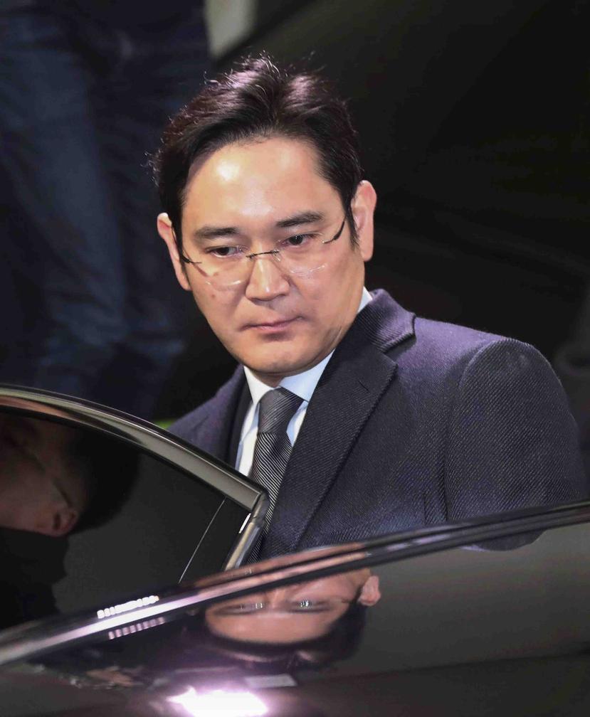 Lee fue interrogado por primera vez el 12 de enero en relación al caso por la fiscalía surcoreana, que solicitó una orden de arresto bajo cargos de soborno, malversación y perjurio. (The Associated Press)