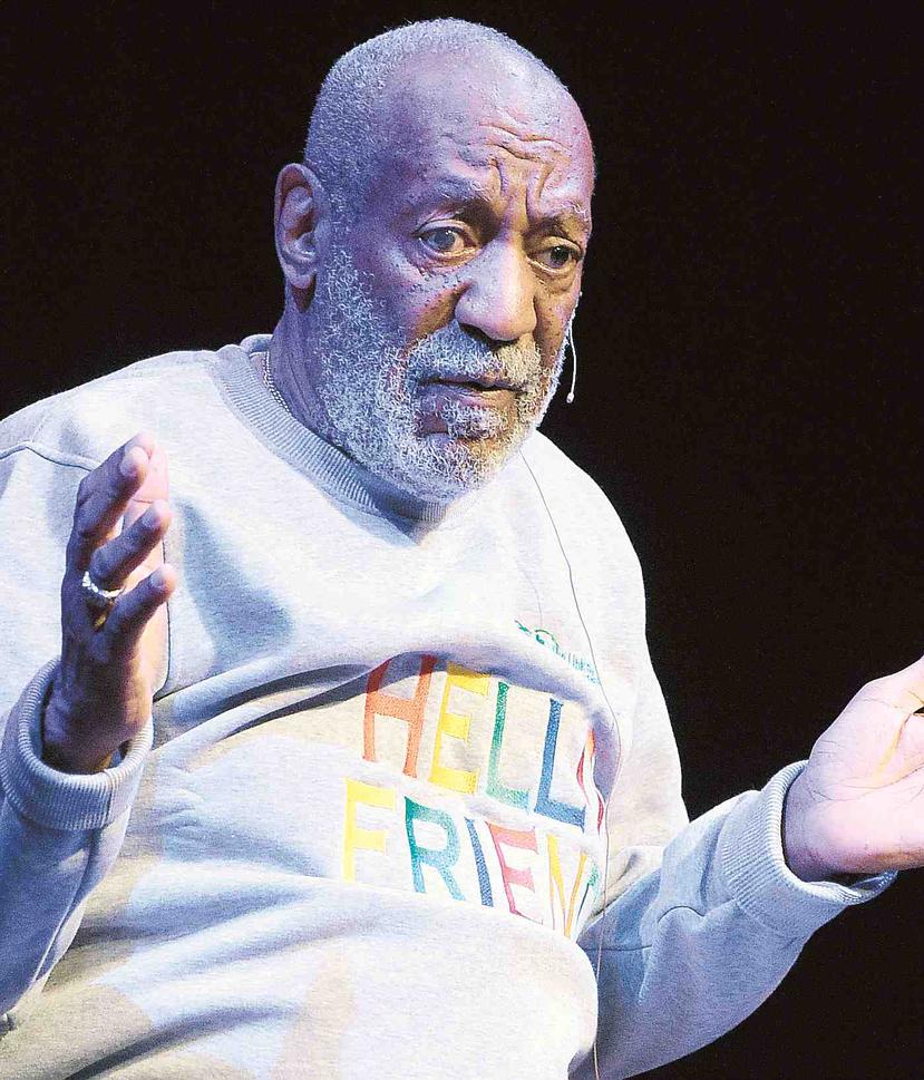 Más de dos docenas de mujeres han acusado a Bill Cosby de abuso sexual, a veces luego de drogarlas. (AP)